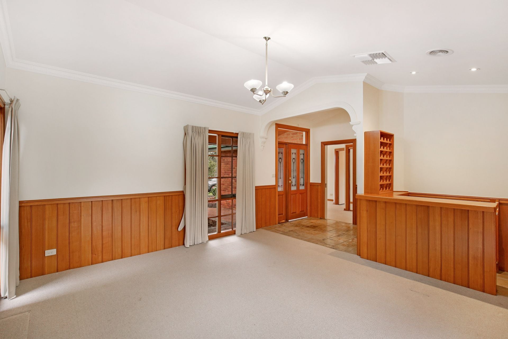 Lovely & Spacious Family Home