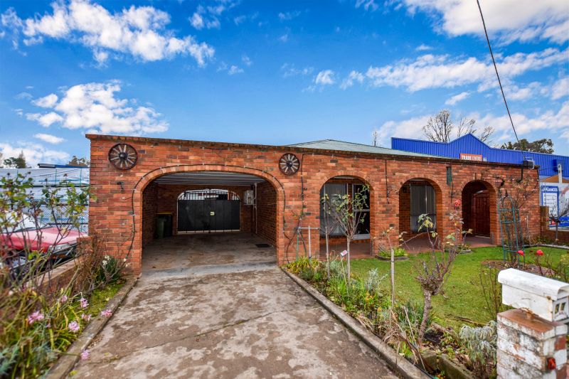 Real Estate For Sale 37 Myrtle Street Myrtleford , VIC