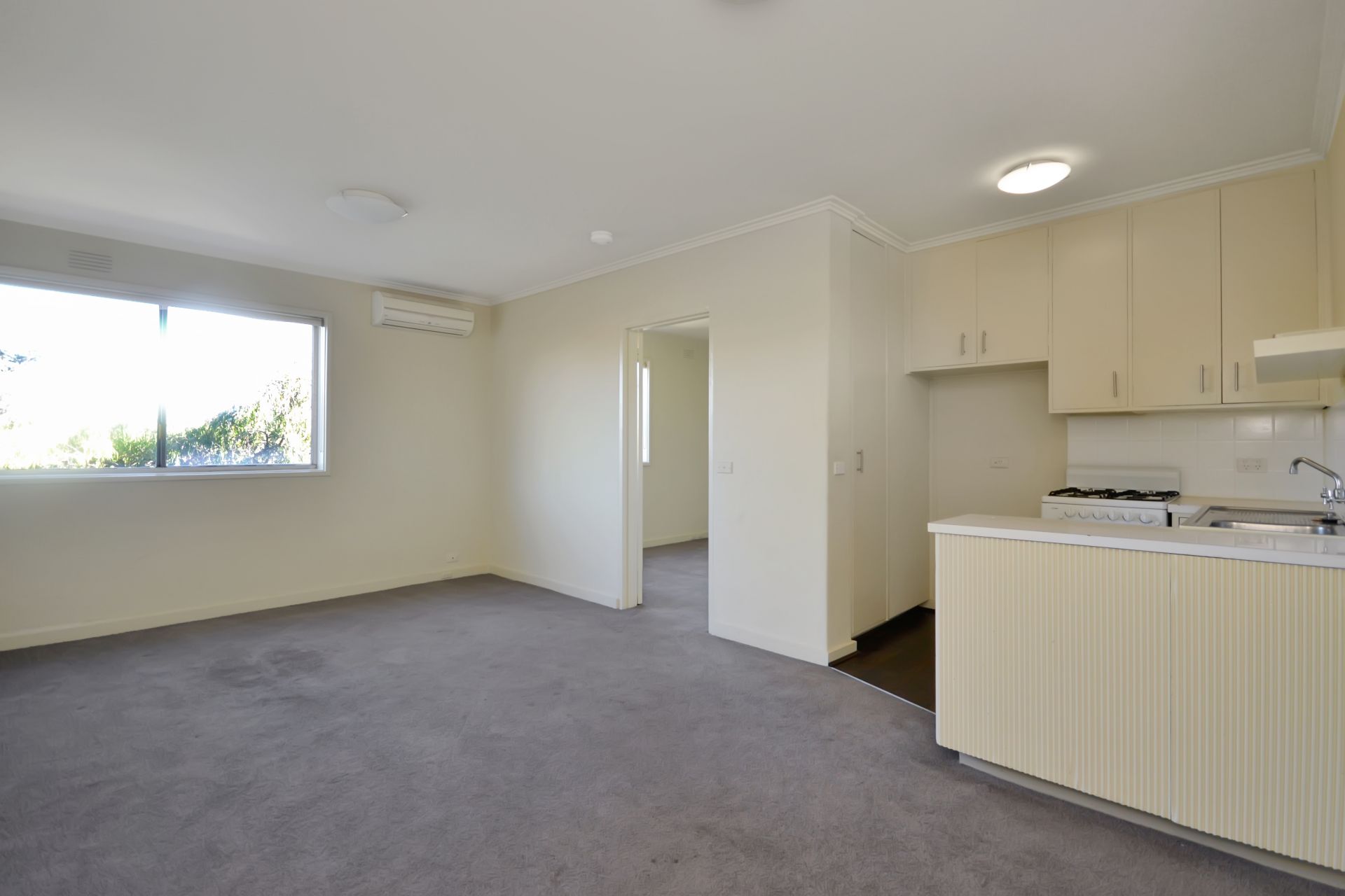 Great one bedroom Preston living