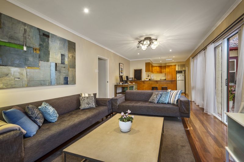 52 Cooloongatta Road, Camberwell - Thumbnail 3