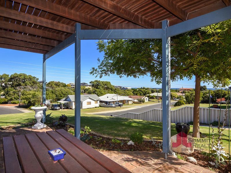 Real Estate For Sale 12 Carleen Avenue Binningup , WA