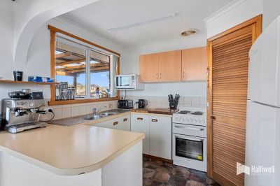 12 Elanora Place, East Devonport, East Devonport - Thumbnail 7