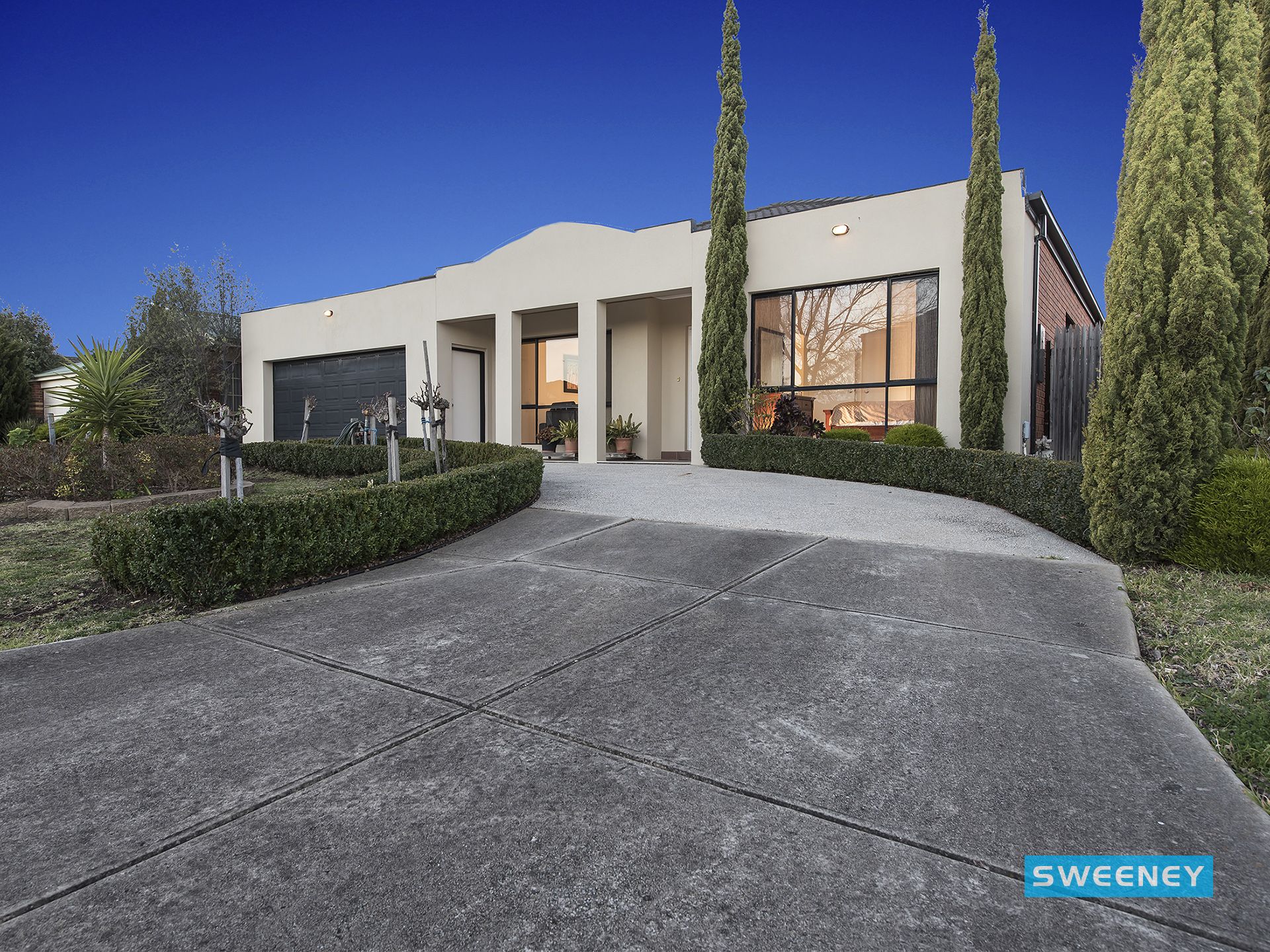 40 Jindabyne Avenue, Taylors Hill - Thumbnail 4