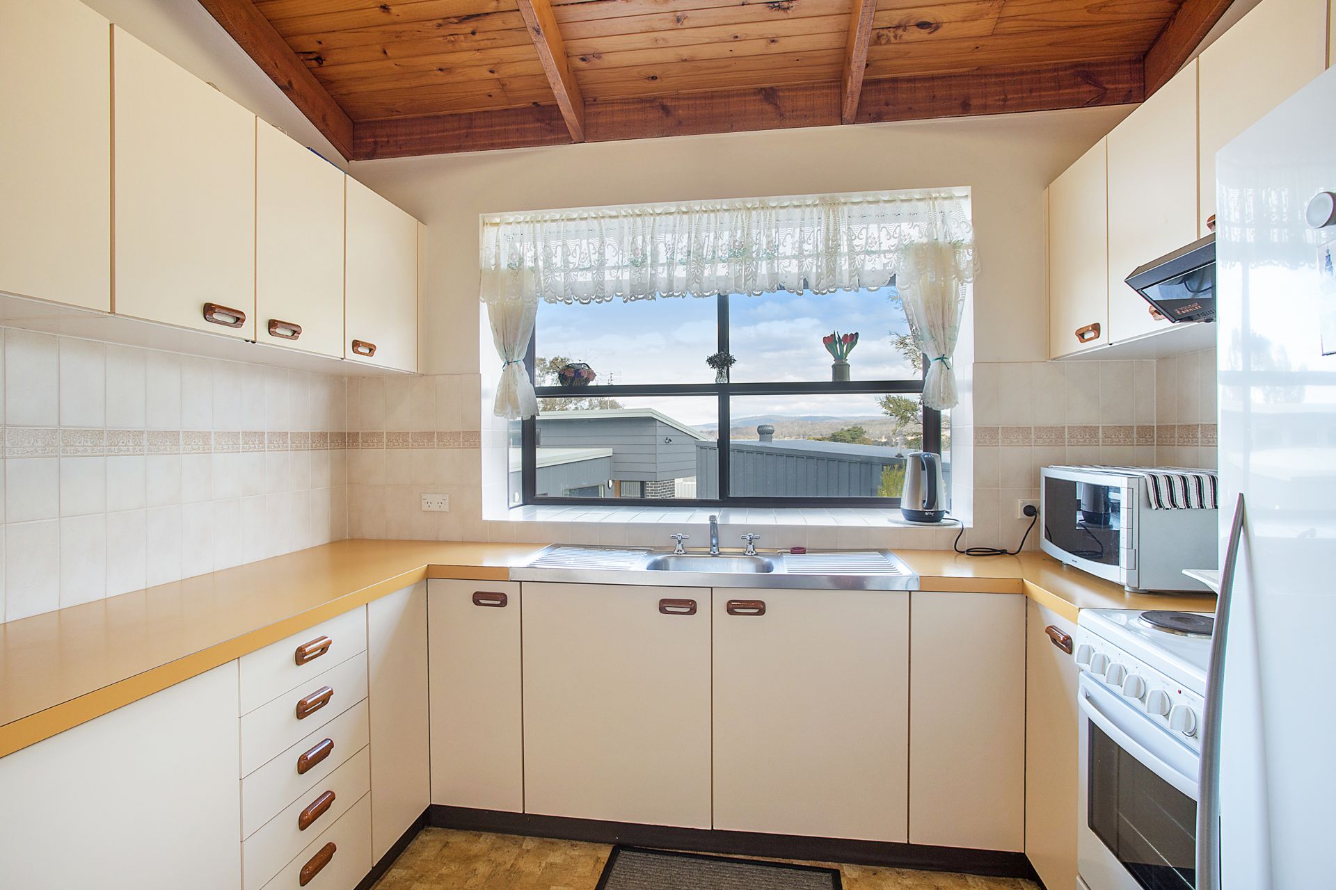 7/10 Quondola St, Pambula