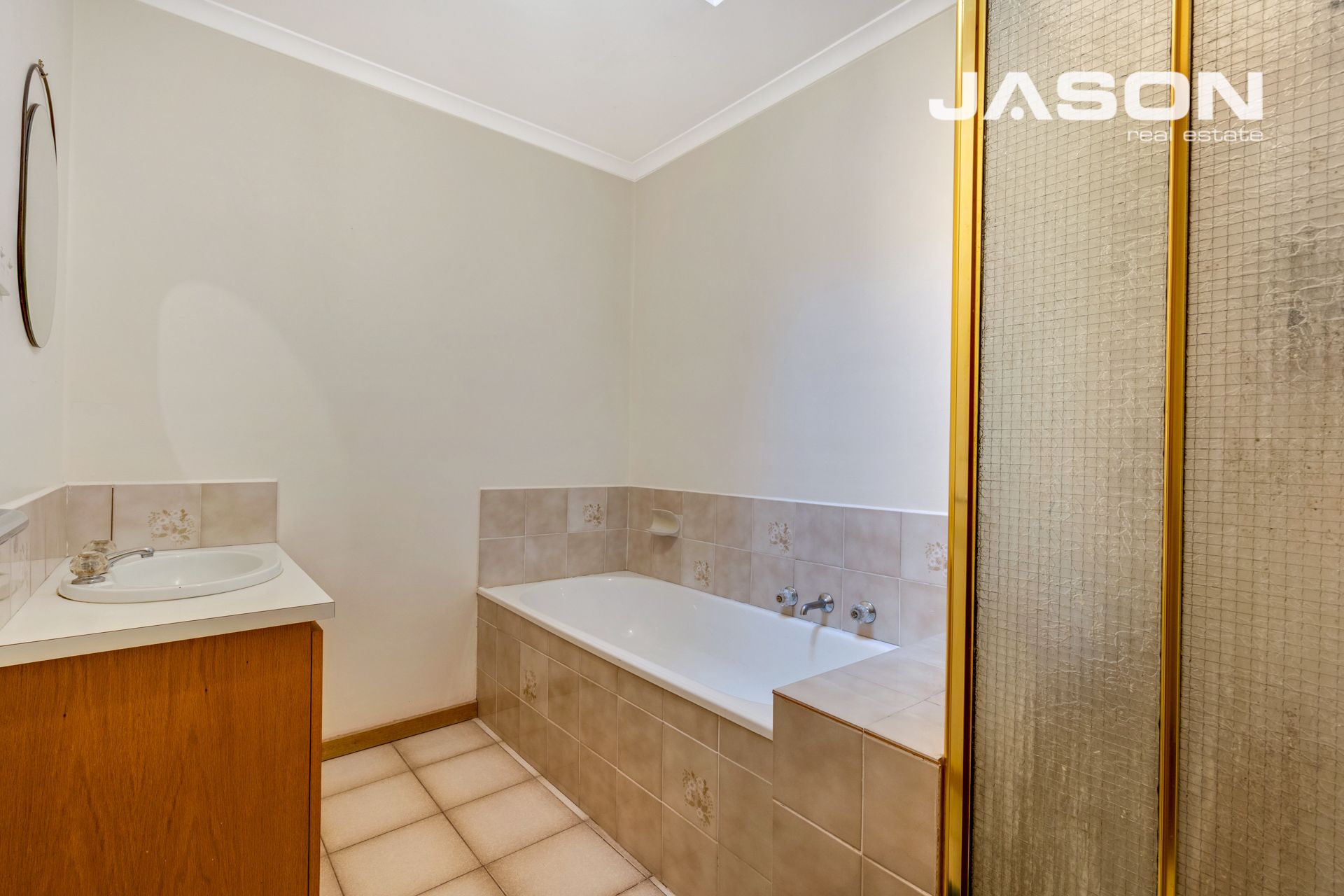 9/91 Mickleham Road, Tullamarine Jason Real Estate