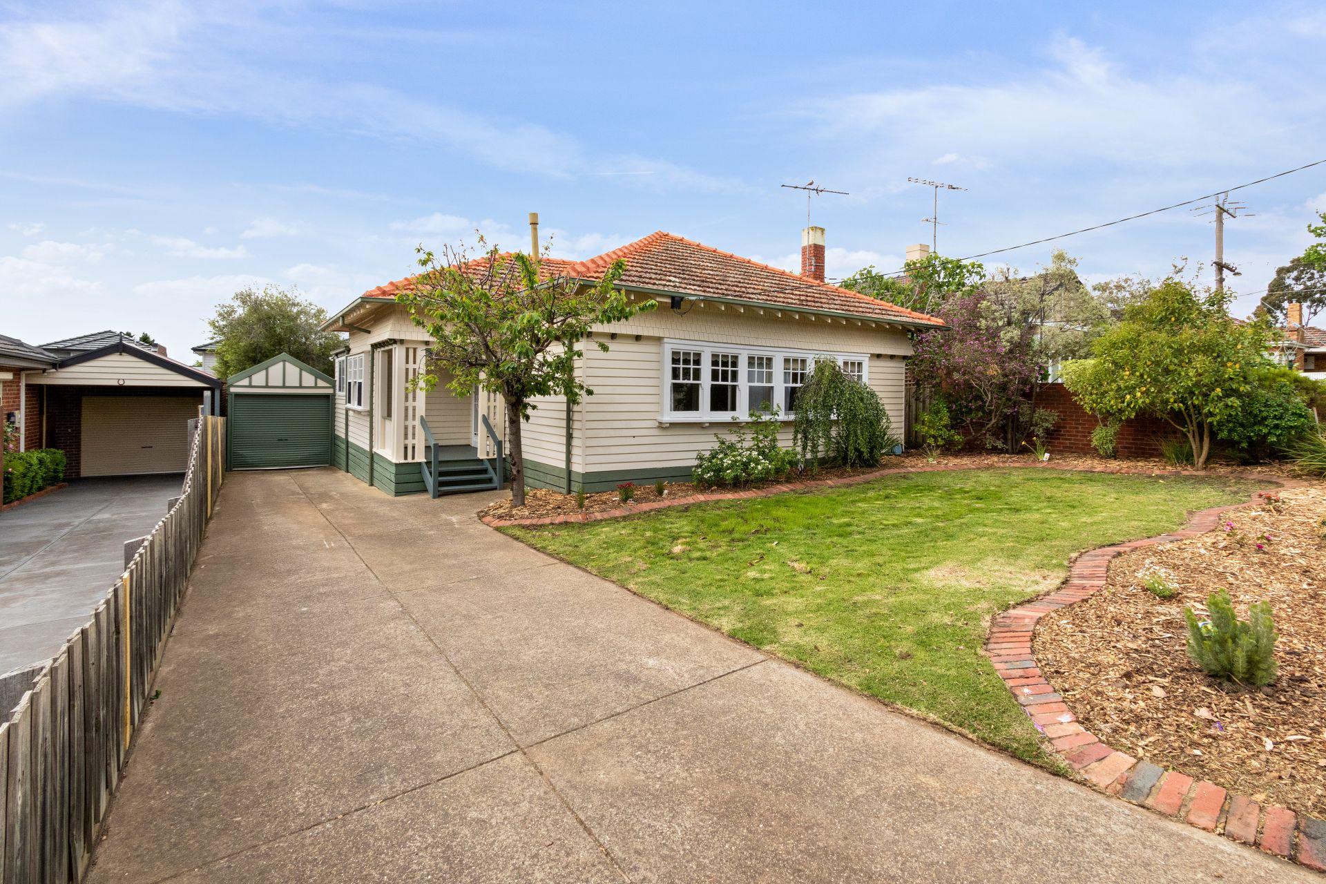 Period Charm in Perfect Location!