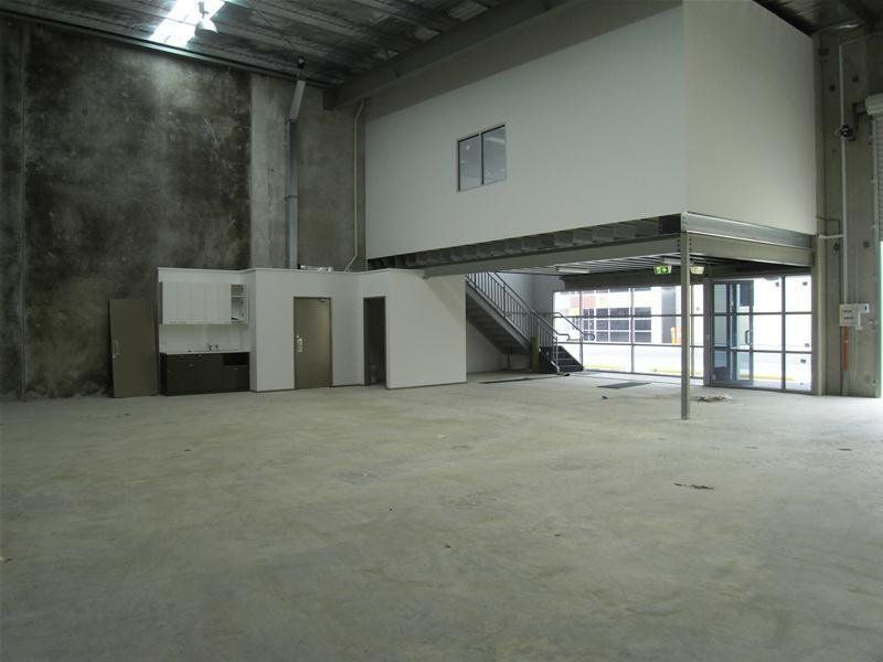 BRAND NEW OFFICE WAREHOUSE