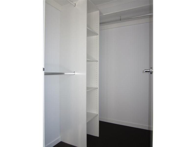 LIGHT FILLED TOWNHOUSE   *Insp Mon 19th Dec @ 5:00pm*