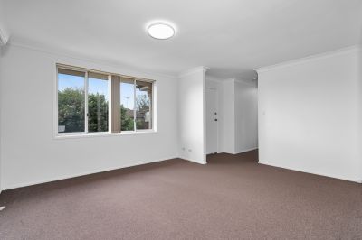 Macquarie Fields 2/8 Bensley Road