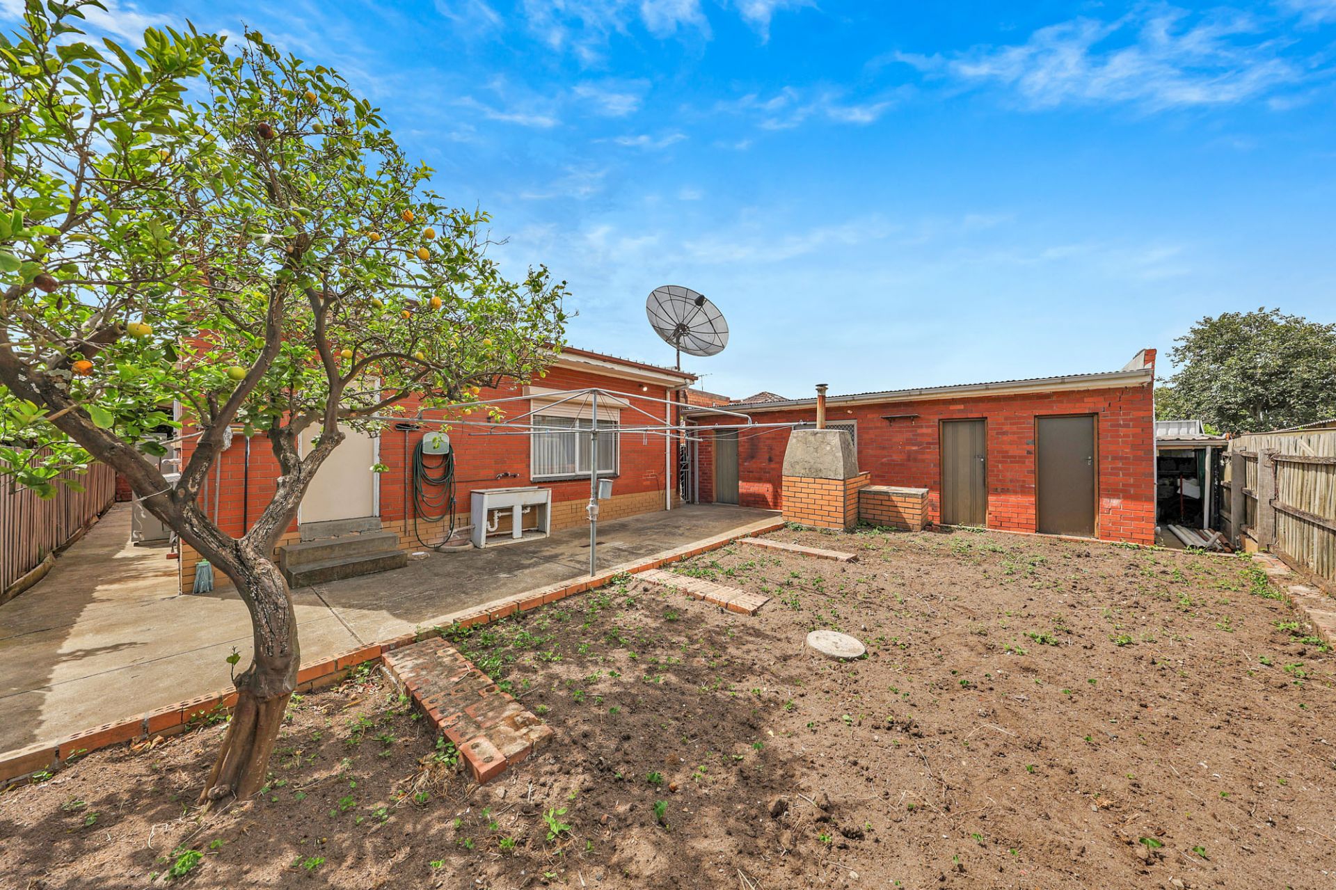 A Family Favorite – With Rumpus Room -

Auction This Saturday @ 2pm
