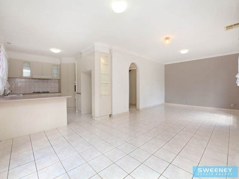 13 Kyneton Circuit, Caroline Springs - Thumbnail 7