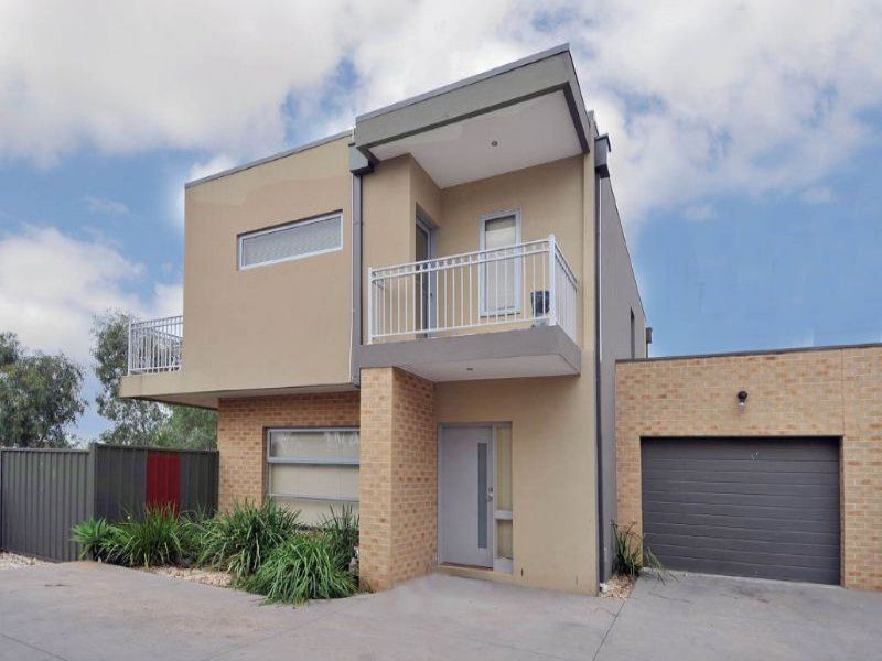 7/1 Dargi Green, Caroline Springs - Thumbnail 2