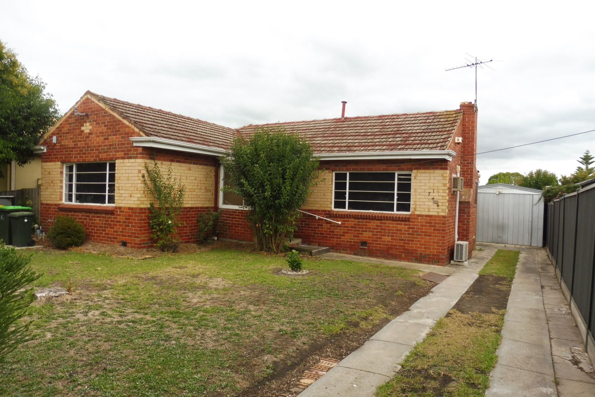 2 BEDROOM HOME IN PRIME LOCATION