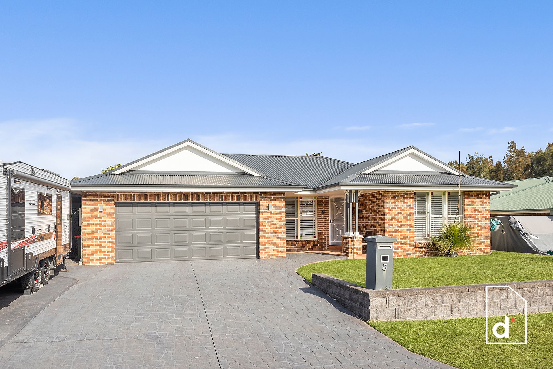 5 Elizabeth Reynolds Court, Woonona NSW 2517