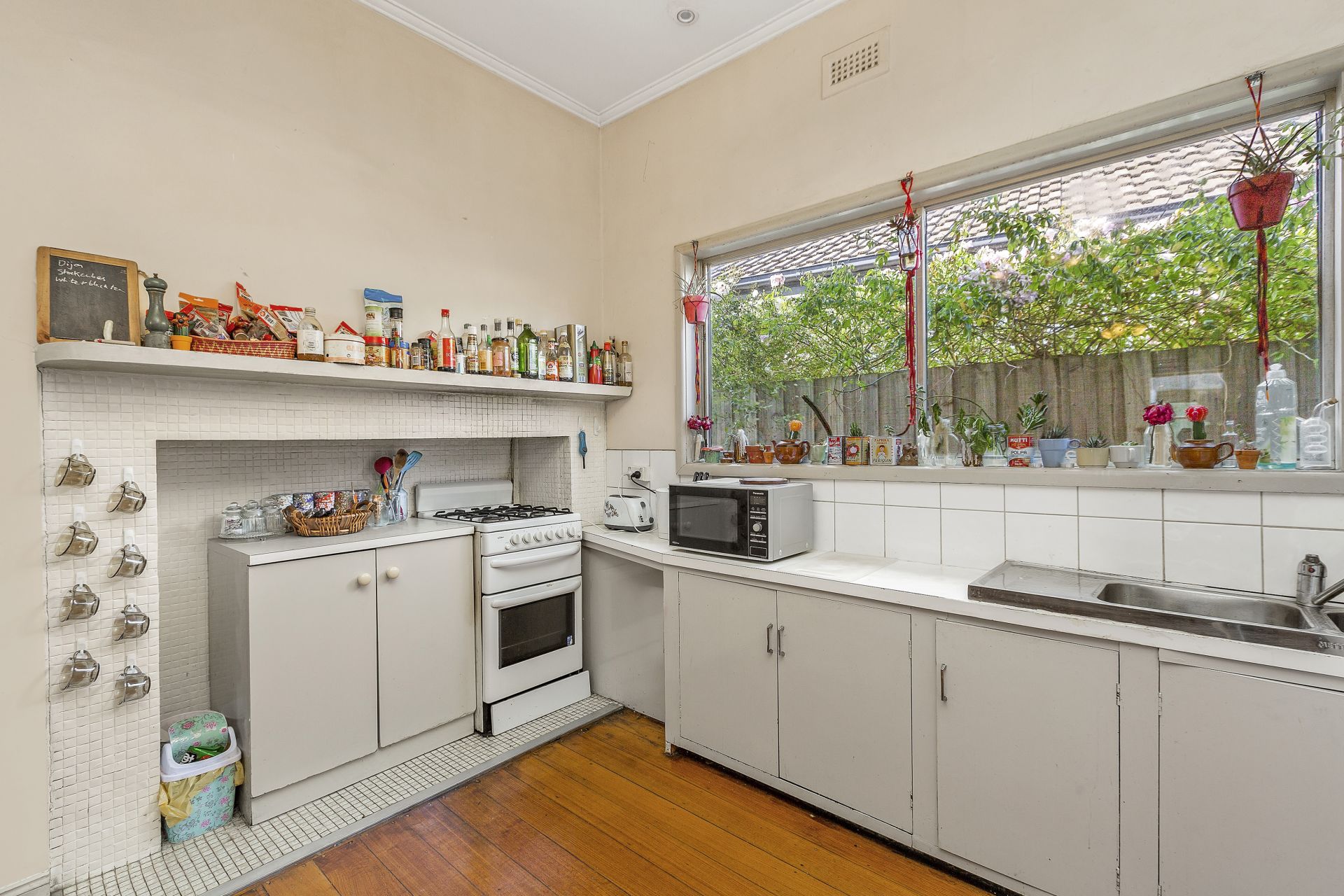 1 Summerhill Road, Footscray - Thumbnail 5