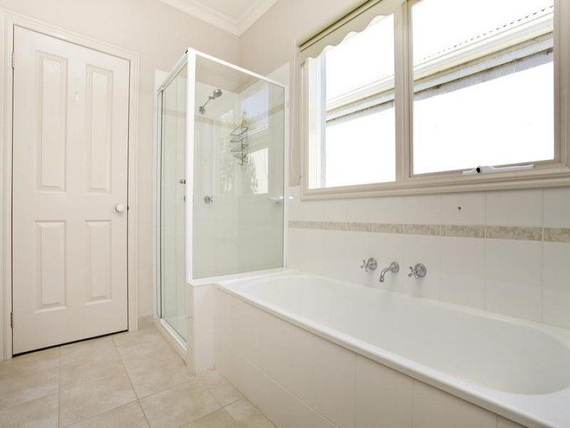 12 Botanical Drive, Caroline Springs - Thumbnail 8