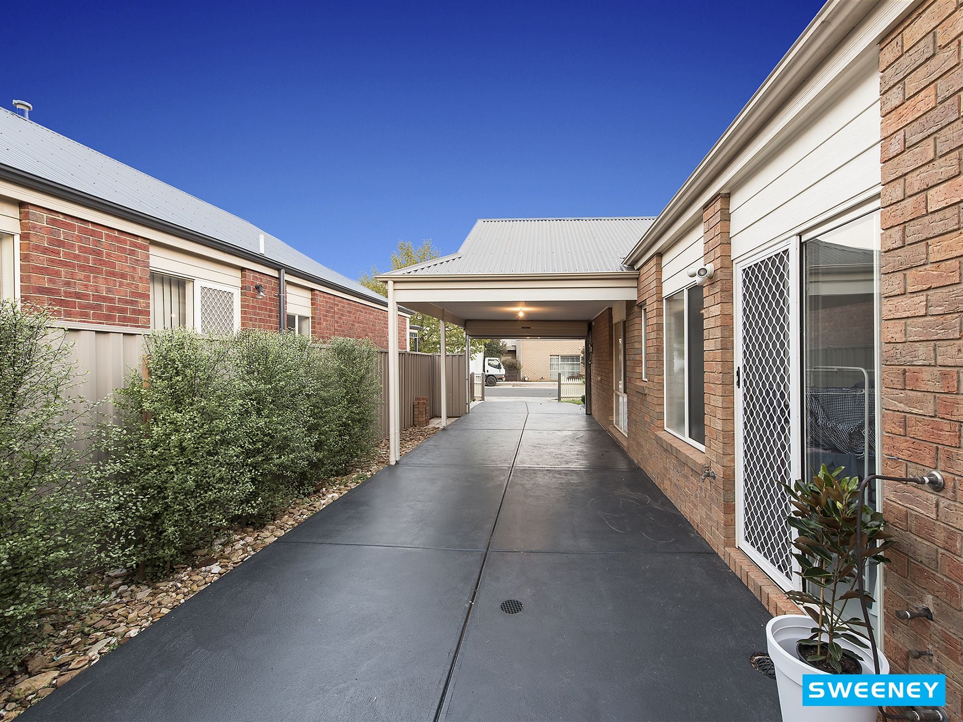 24 Cobaw Circuit, Caroline Springs - Thumbnail 5