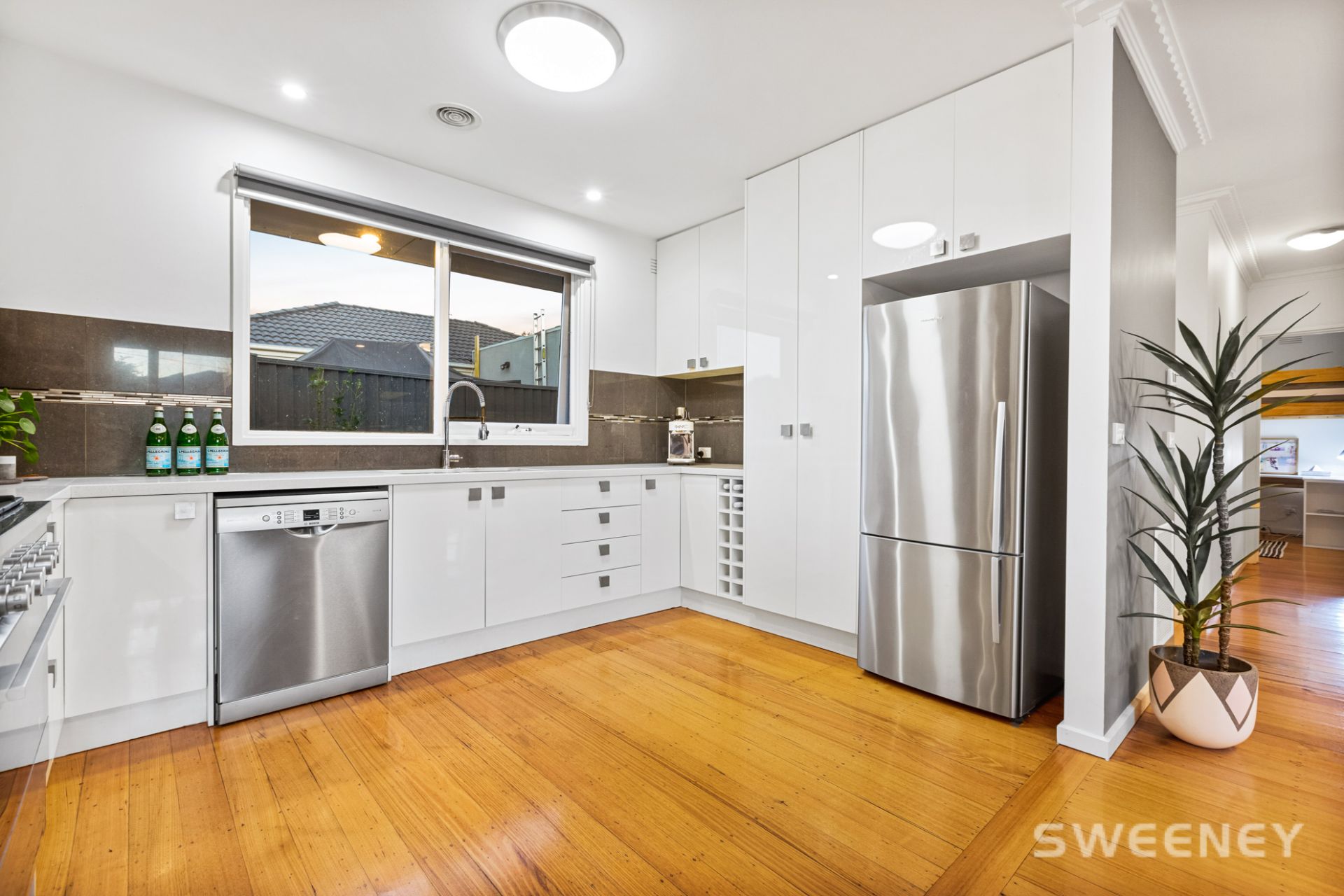 1/99 Mills Street, Altona North - Thumbnail 2