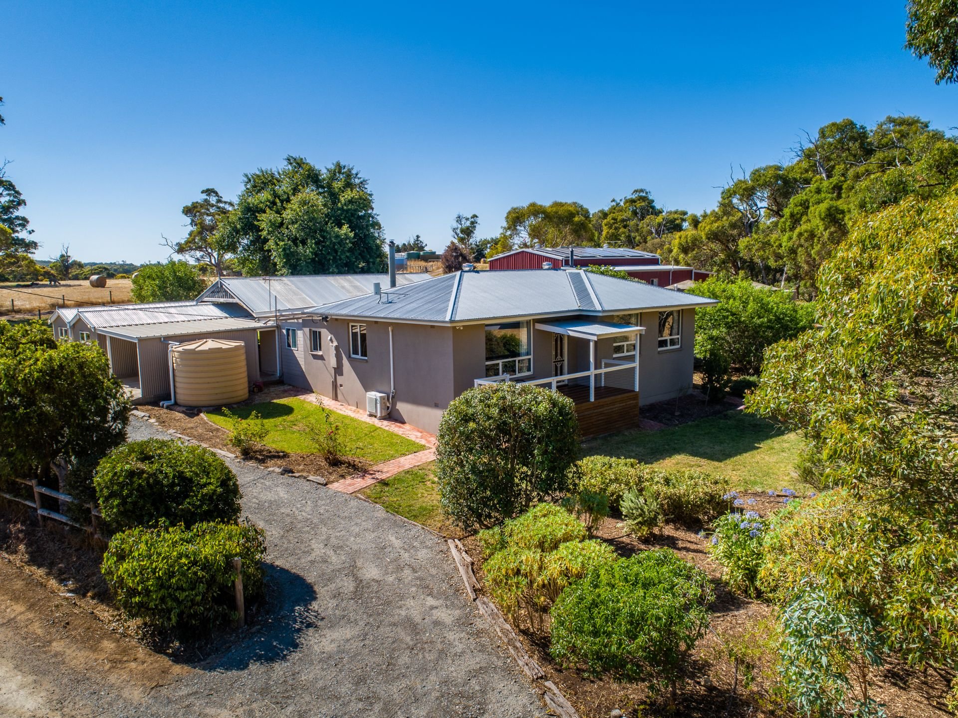 1795 Strathalbyn Road, Flaxley Adcock Real Estate