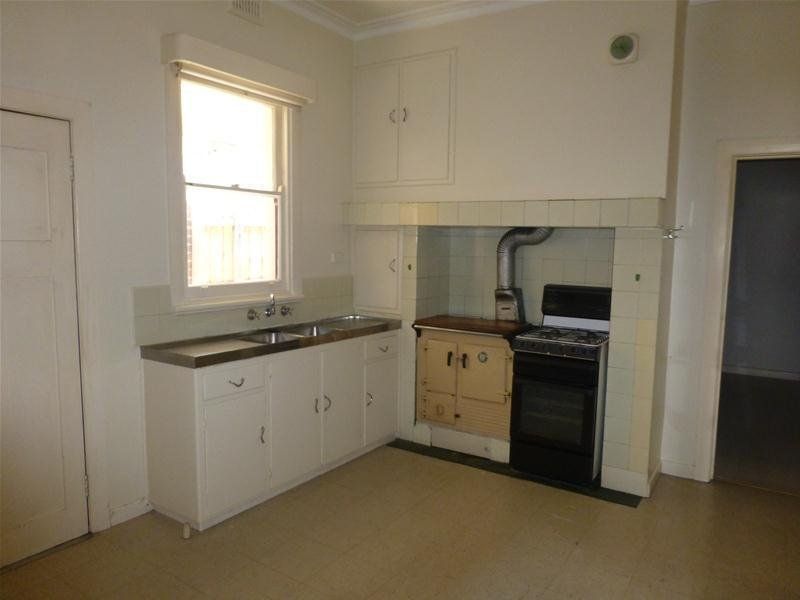 Single Fronted Home in Fitzroy North....