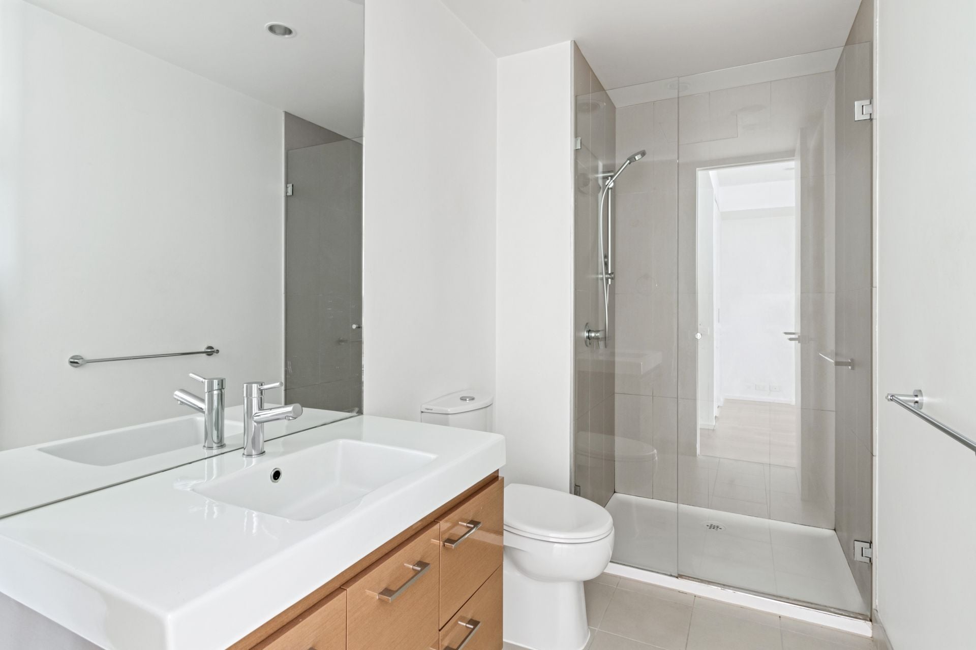 Unbeatable location and space