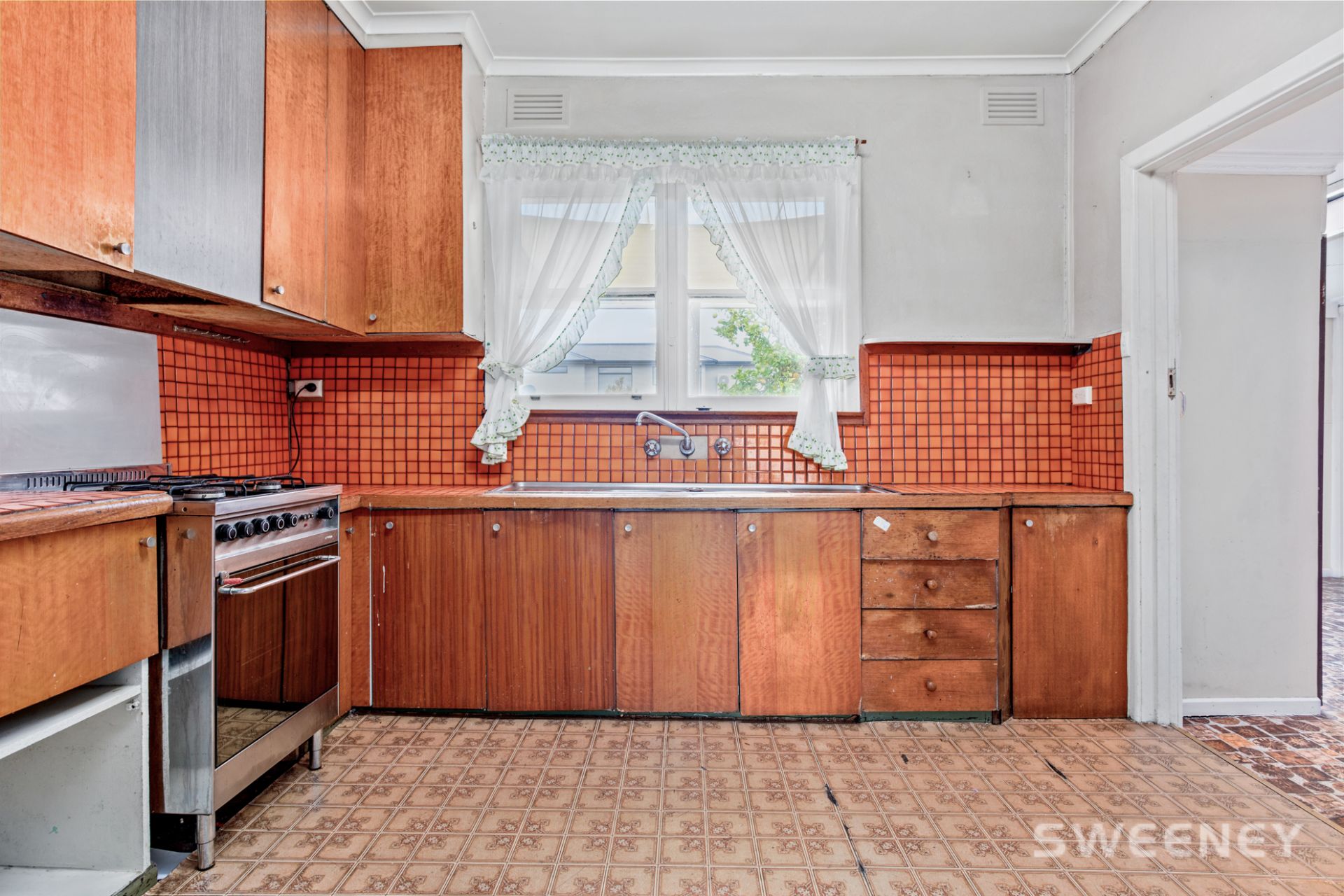 351 Blackshaws Road, Altona North - Thumbnail 2