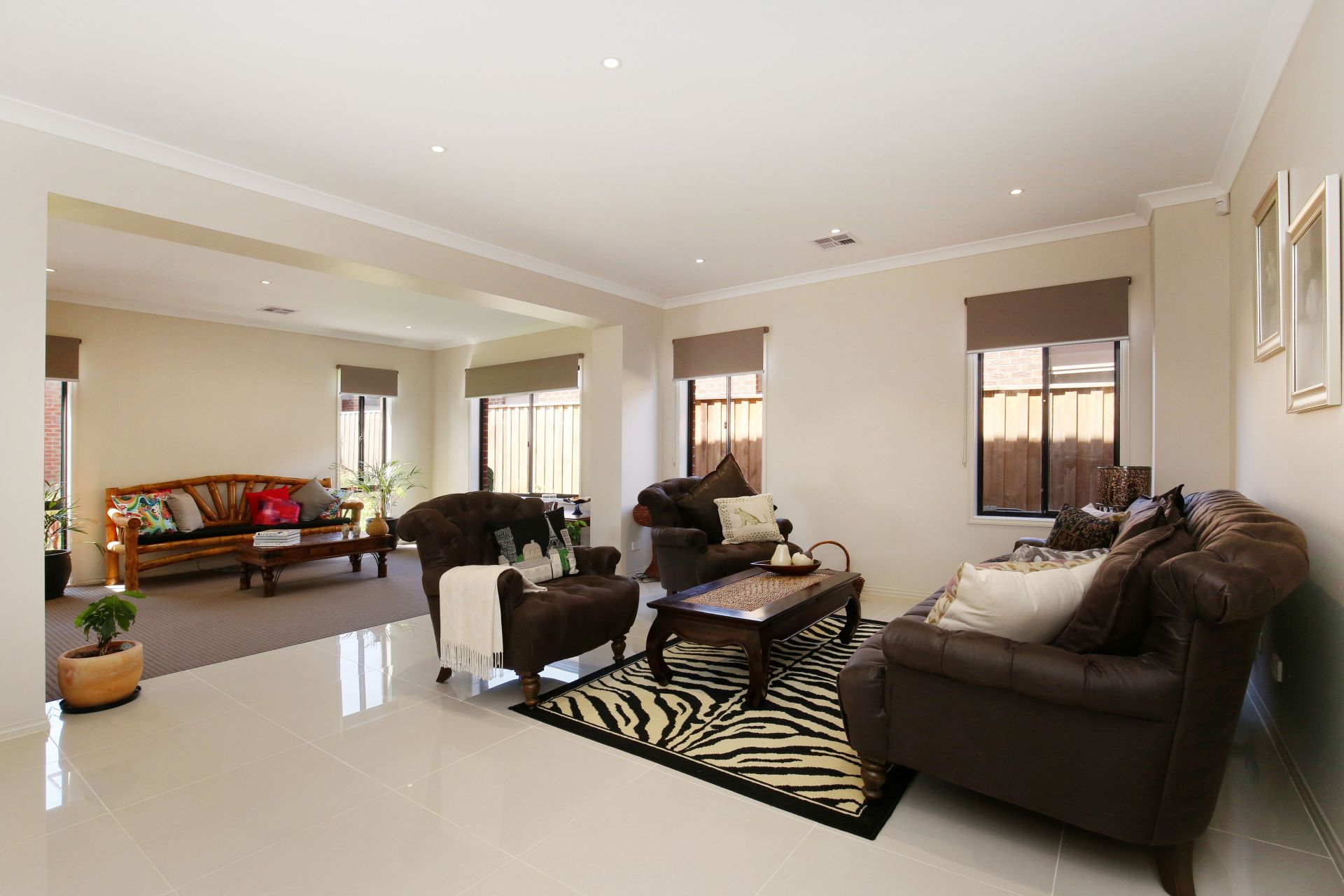 LUXURY LIVING !!!  ***GARDENER INCLUDED***