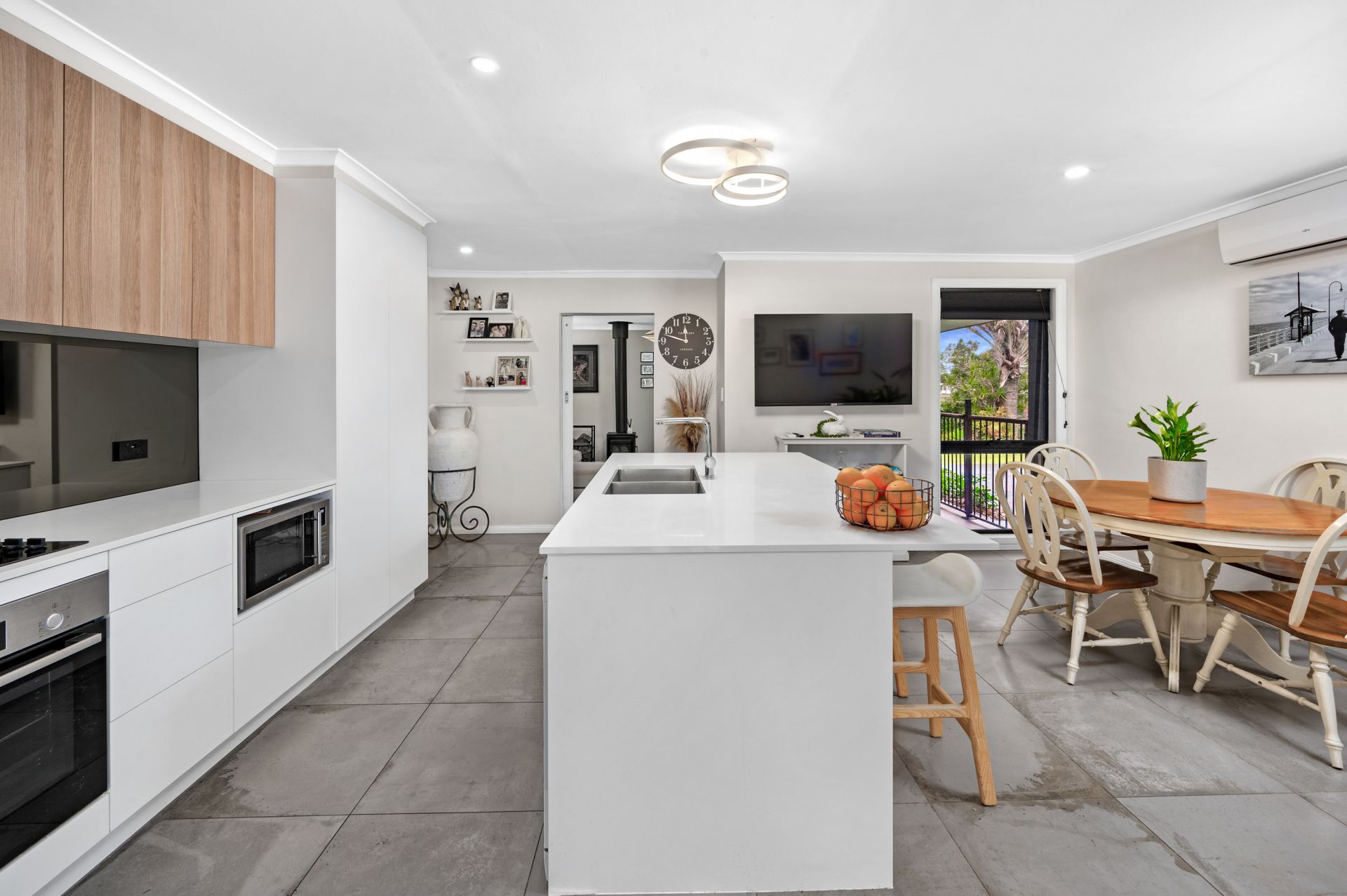 1 Tofino Close, Pelican - Thumbnail 6