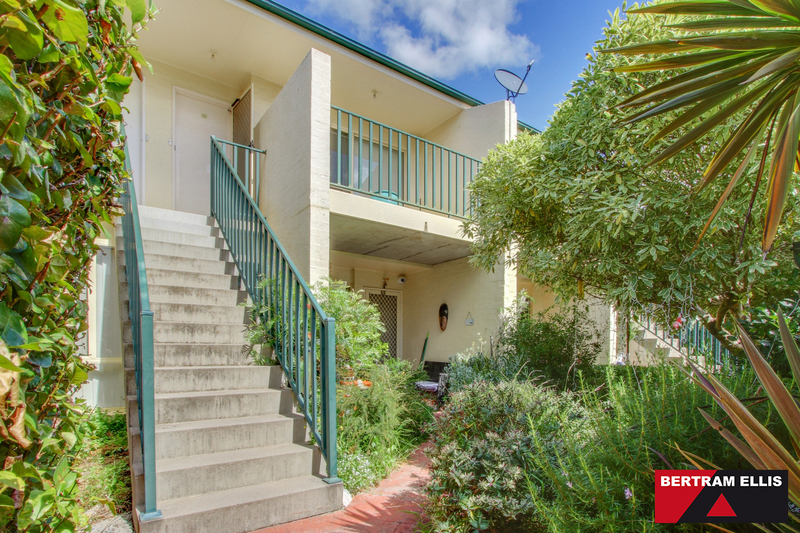 58D/12 Albermarle Place, Phillip - Thumbnail 3