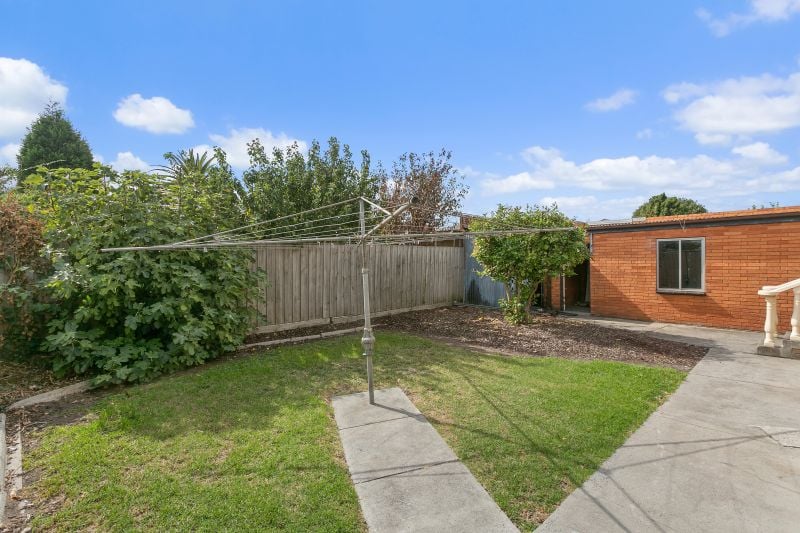 90 Spring Street, Thomastown