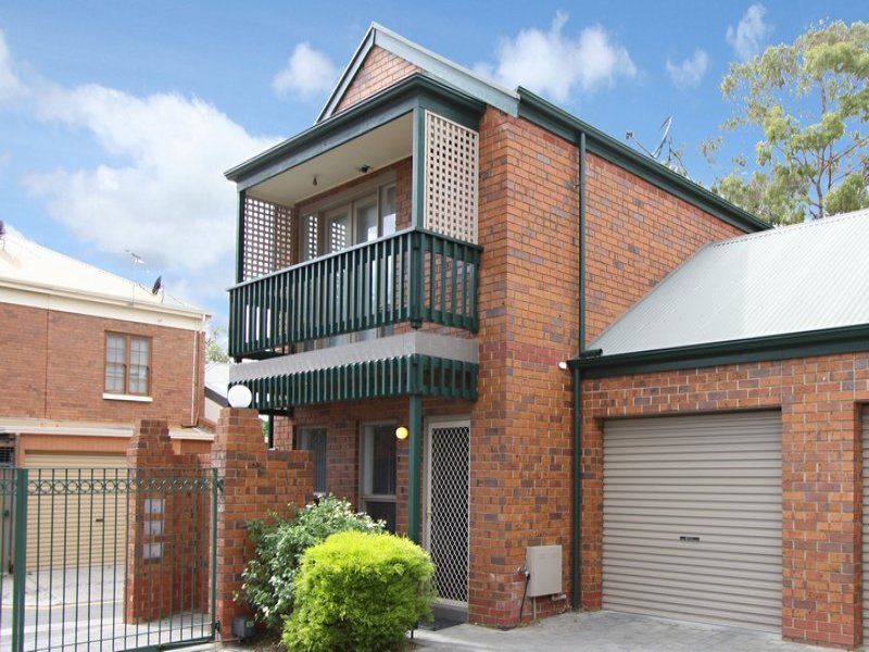 1/13-15 PINKS LANE Adelaide 5000