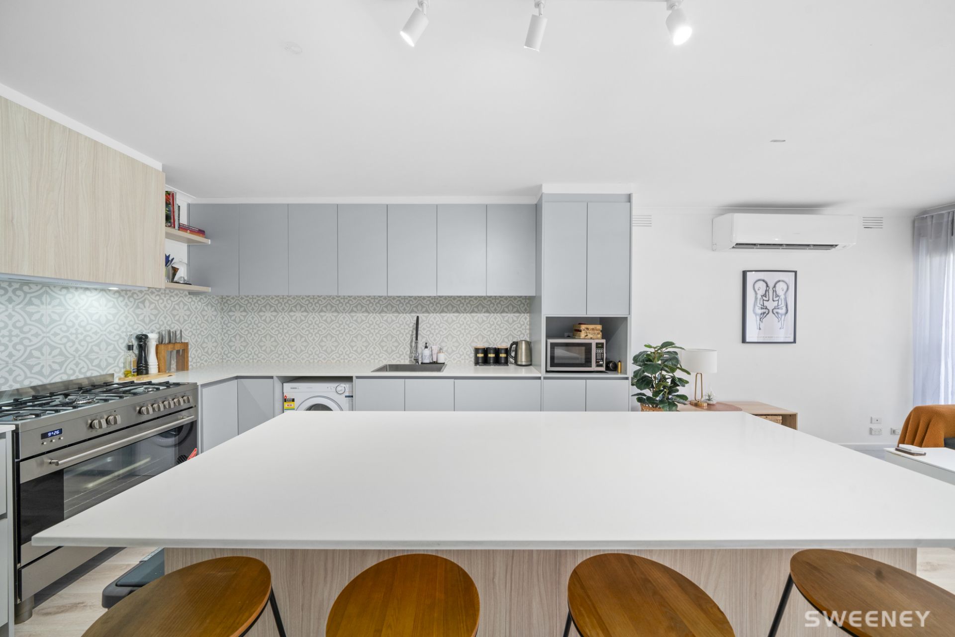 57 High Street South, Altona Meadows - Thumbnail 2