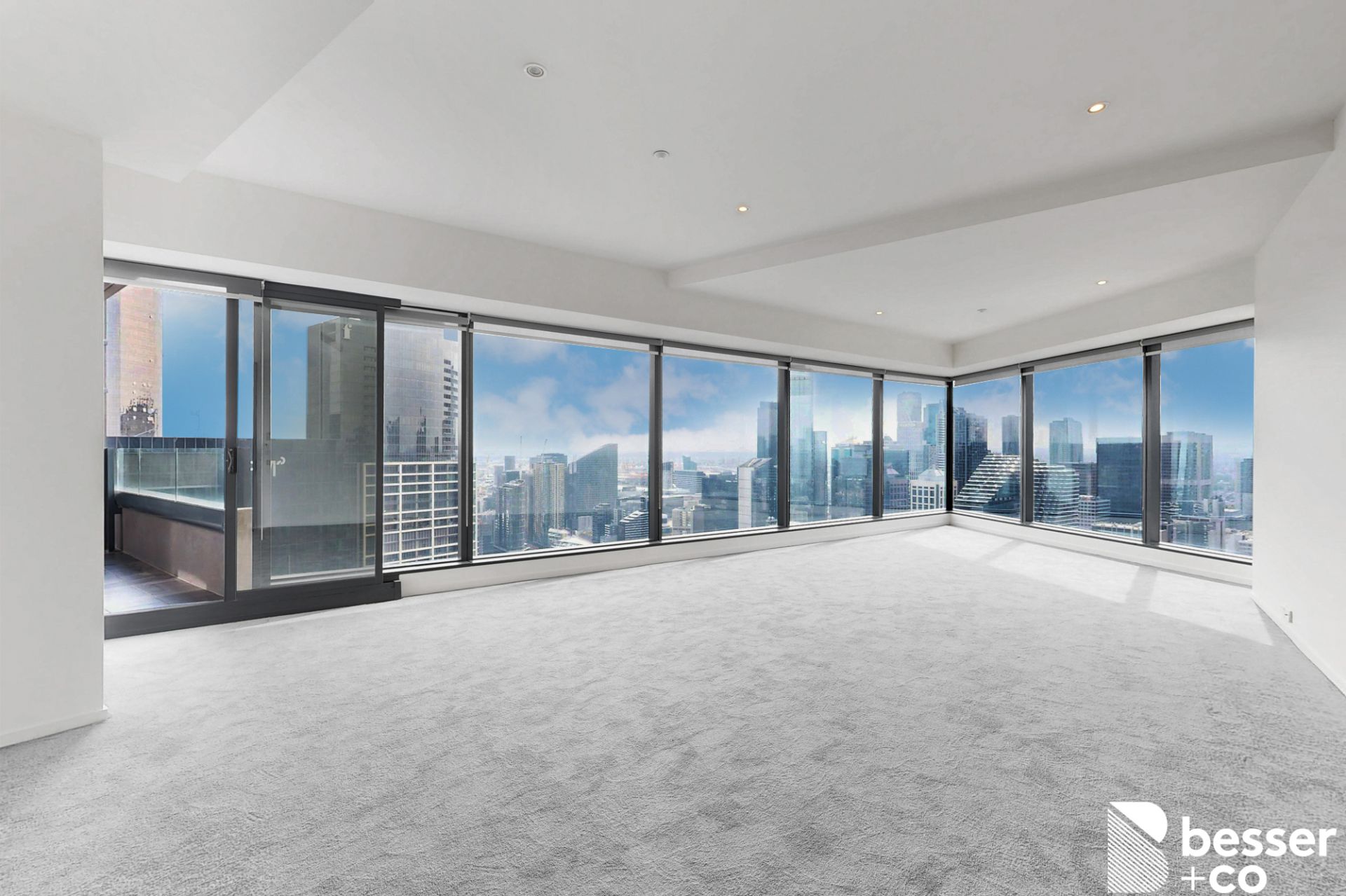 5008/7 Riverside Quay, Southbank - Thumbnail 2