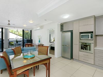 8/2 Oliva Street, Palm Cove