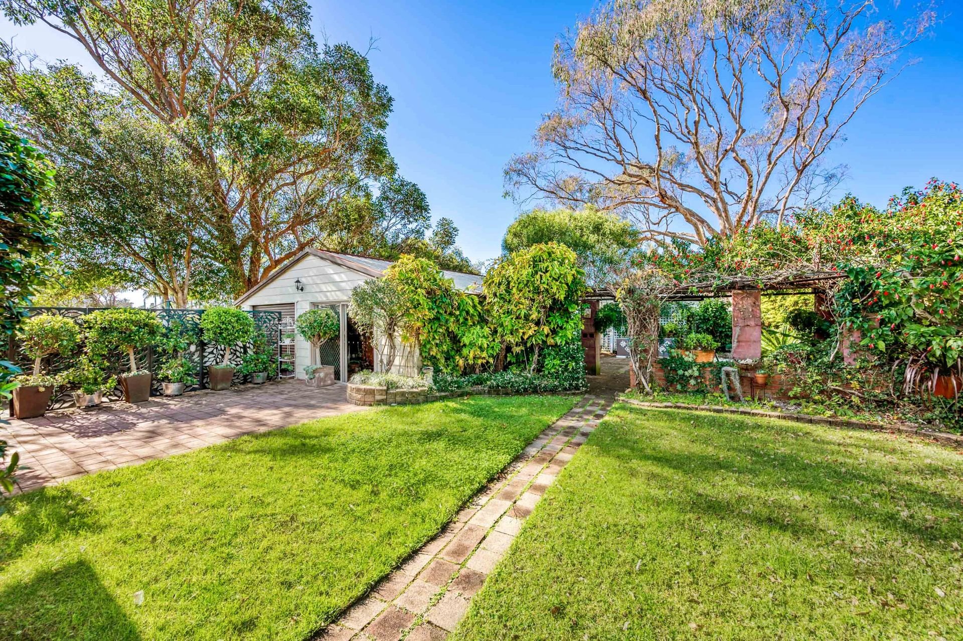 105 Park Avenue, Caves Beach 3Realty Lake Macquarie