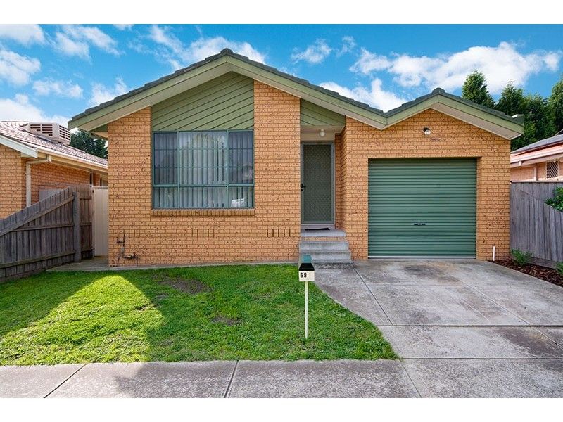 *Two Bedroom Gem*
