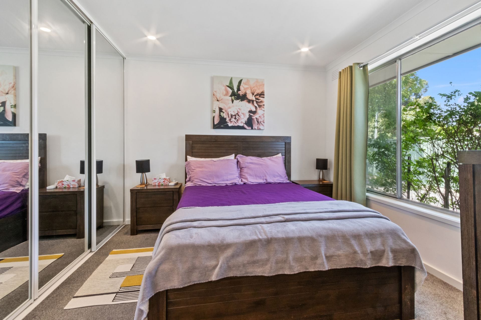 Stunning Unit in Ideal Location