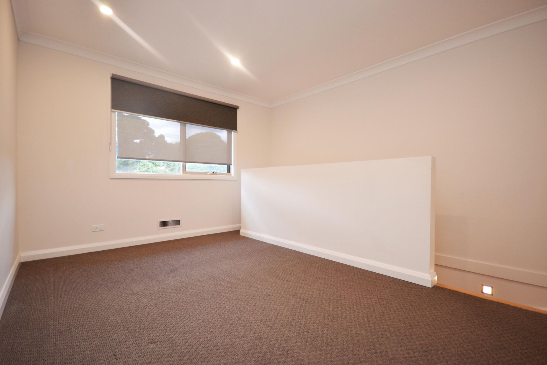 CONTEMPORARY DELIGHT - THE EPITOME OF ELEGANCE WITH PARKLAND VIEWS
