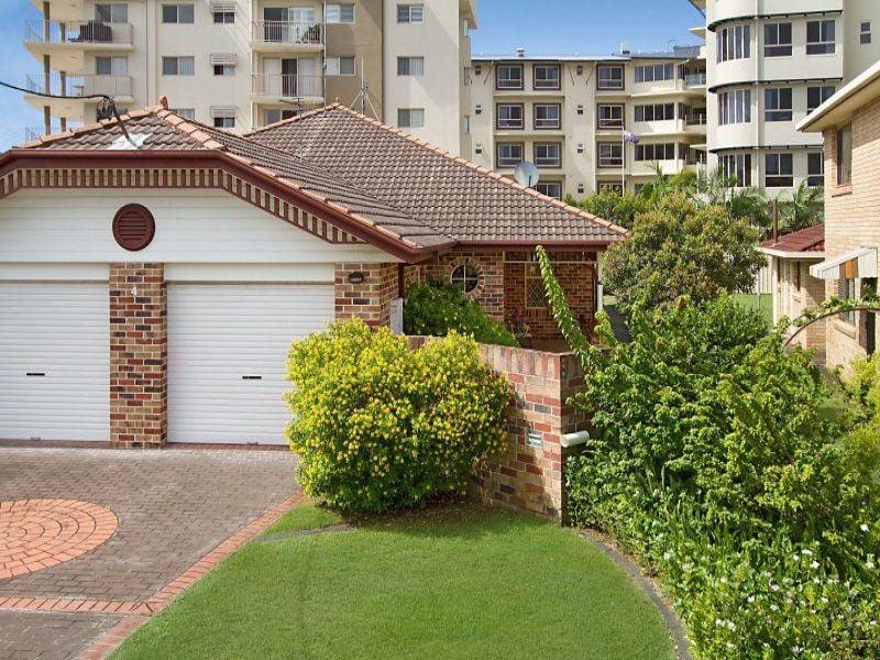 1/4 McGregor Crescent TWEED HEADS NSW, Tweed Heads - Thumbnail 2