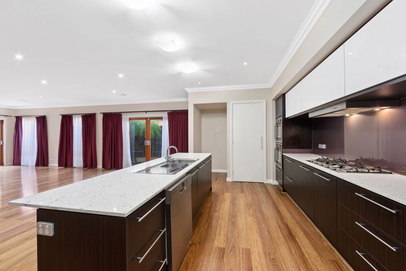 5 Bloomsbury Court, Hillside OBrien Real Estate