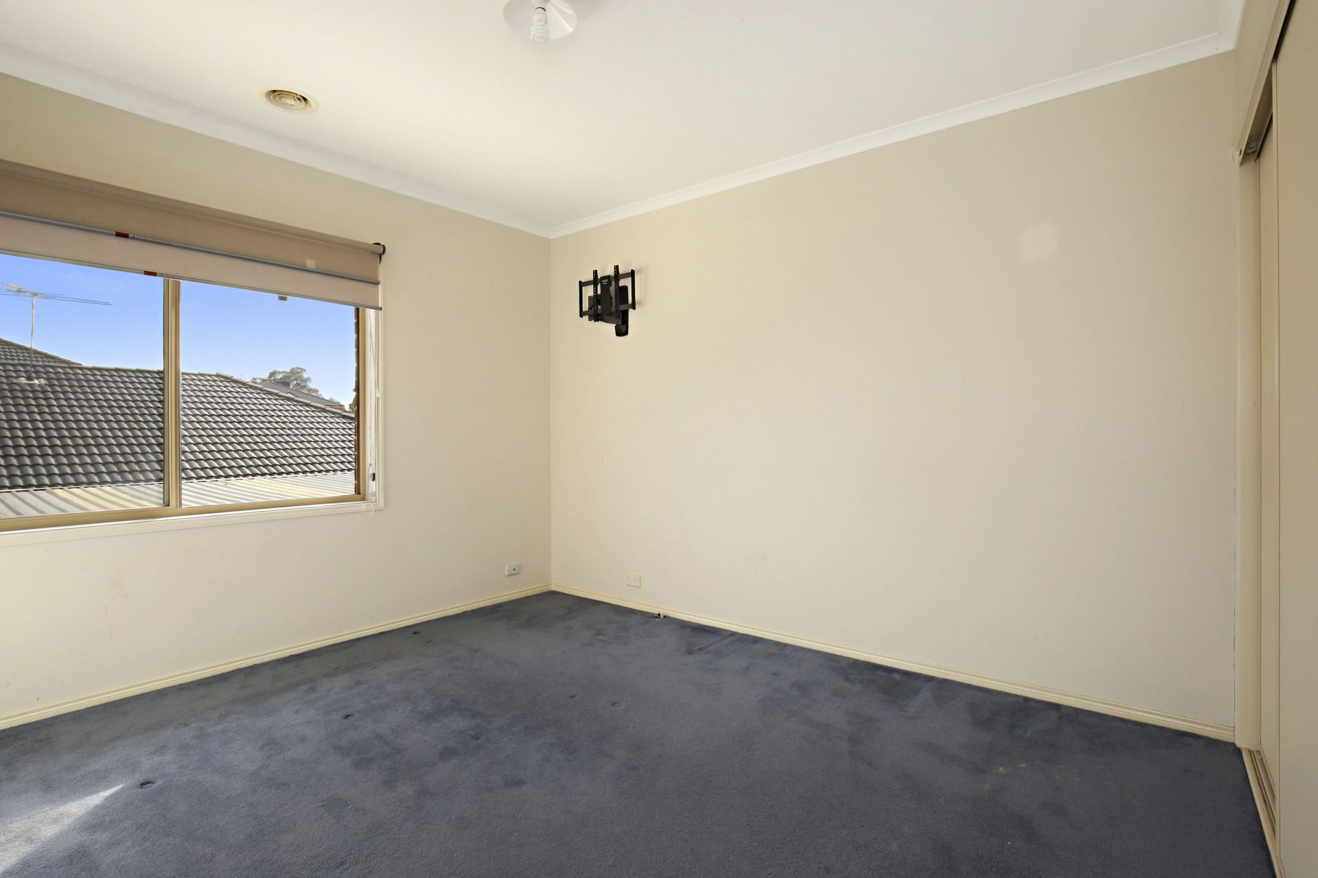 THE PERFECT NEST ON NESTING COURT