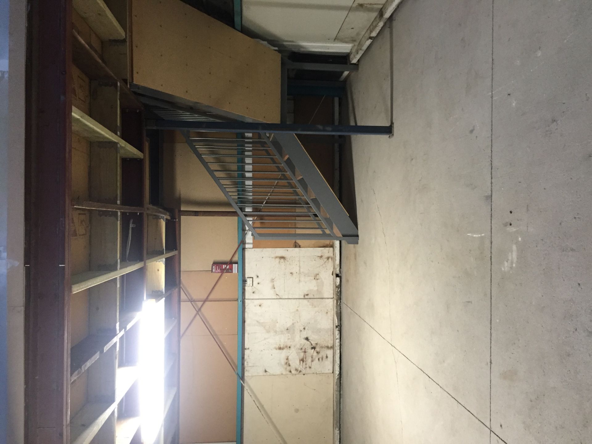 FACTORY/WAREHOUSE IN GREAT LOCATION