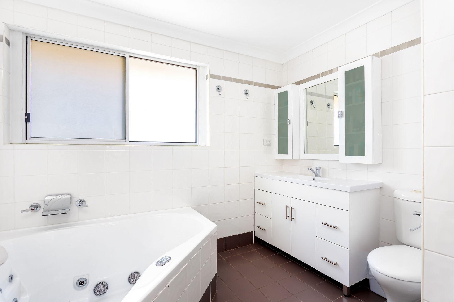 100 Anzac Avenue, Engadine, Engadine - Thumbnail 8