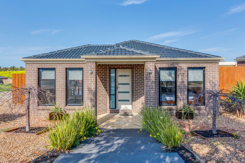 4 Third Mews, Bacchus Marsh - Thumbnail 2