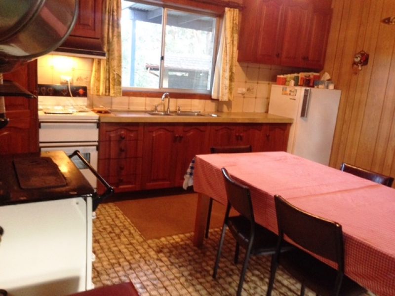 130 LaCote Road, Greendale - Thumbnail 7