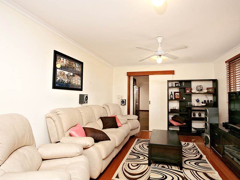 1 Grant Court SOUTH MORANG, South Morang - Thumbnail 4