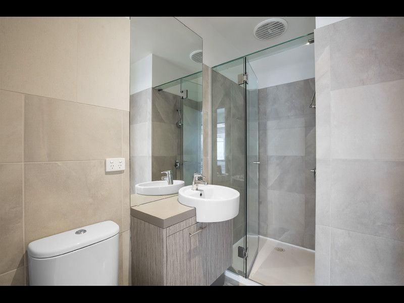 2/424 Toorak Road, Toorak - Thumbnail 5