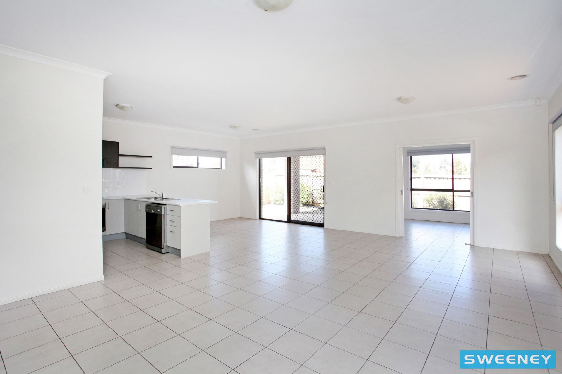 15 Blackshaws Place, Caroline Springs - Thumbnail 7
