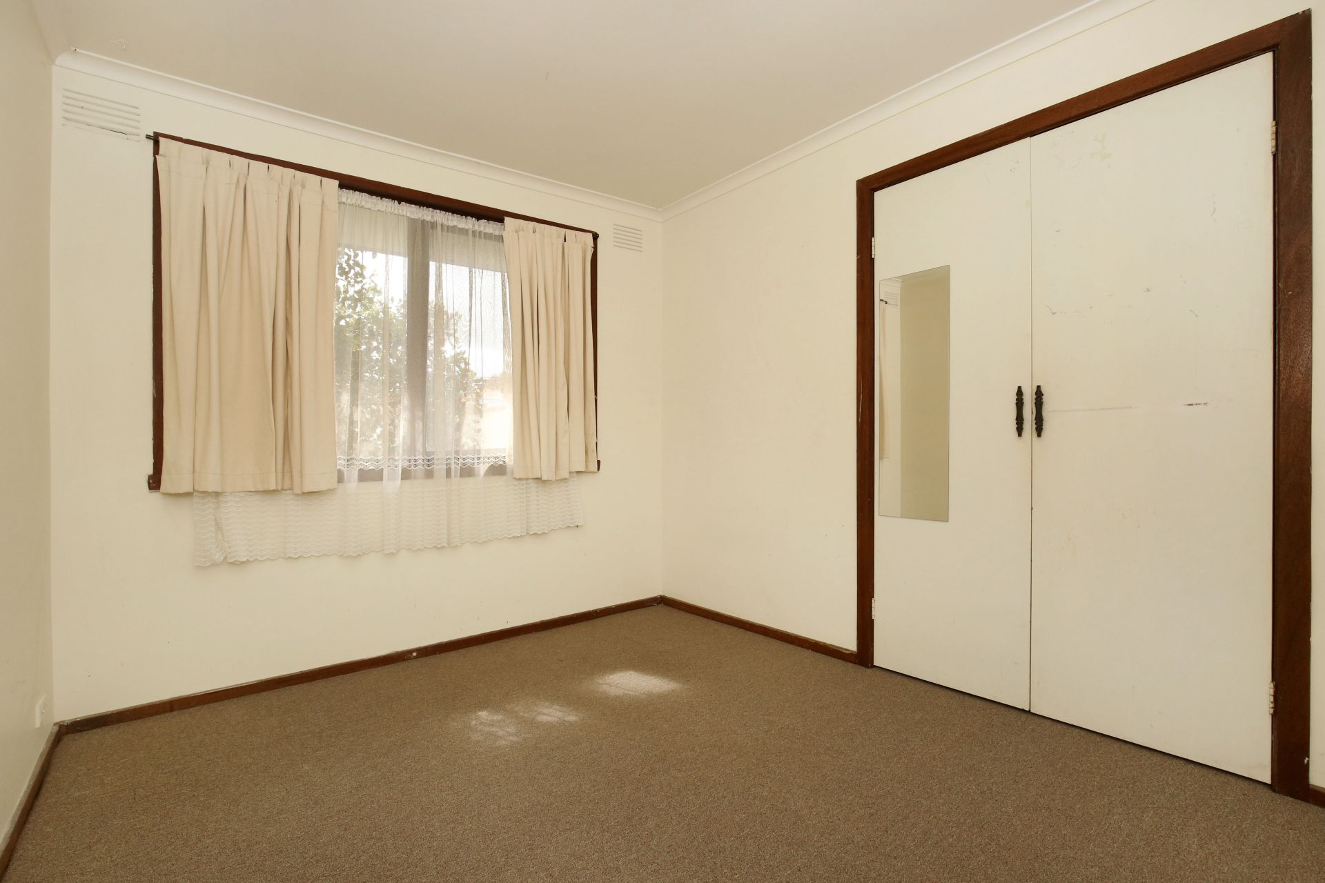 CENTRALLY LOCATED FAMILY HOME    *Insp Tue 24th Oct @ 5:00pm*