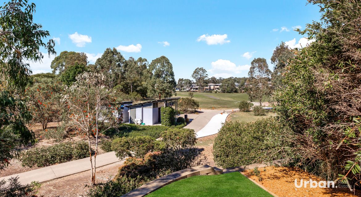 Colebee 1 Woodhall Close